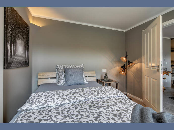 Möbliert: Helle, wohnlich möblierte 3-Zimmer Wohnung – München – Vorschaubild 3
