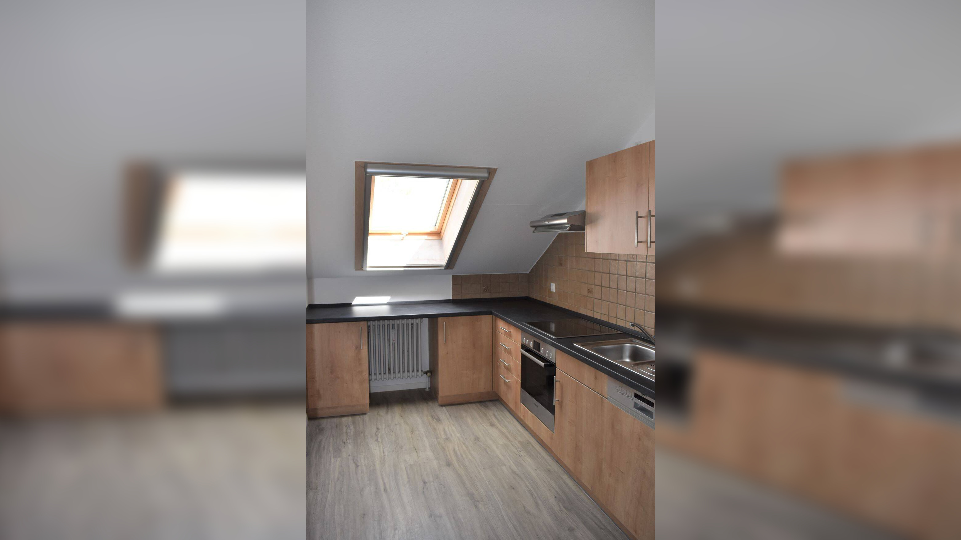 **2-Zimmer-Mansardenwohnung in Kirchheim**, 85551 Kirchheim b. München