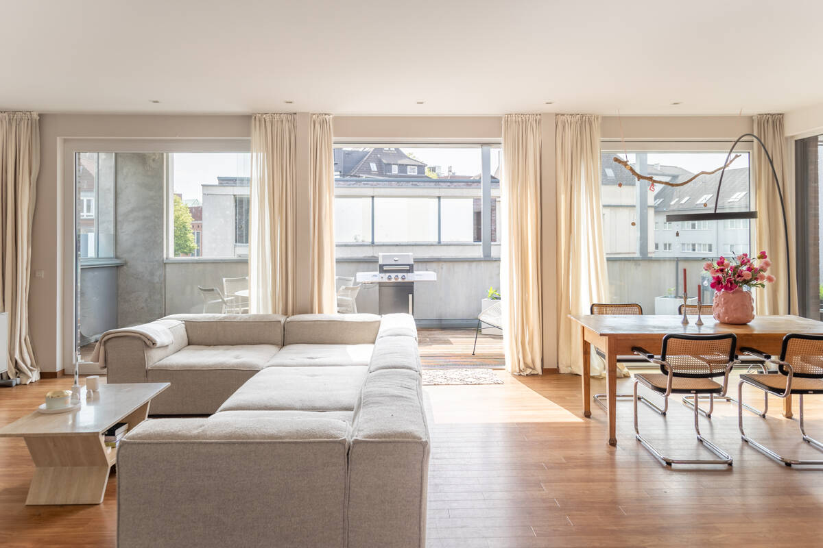 Exklusive Stadtoase: Luxus-Penthouse mit Kamin & XXL-Dachterrasse in Promenaden-Nähe!, 48145 Münster (Centrum Mauritz)