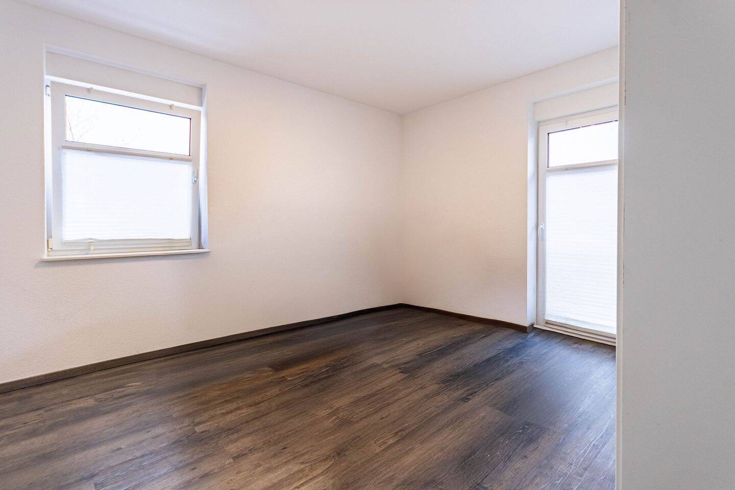 Moderne Obergeschosswohnung mit Balkon in zentraler Lage !, 26817 Rhauderfehn