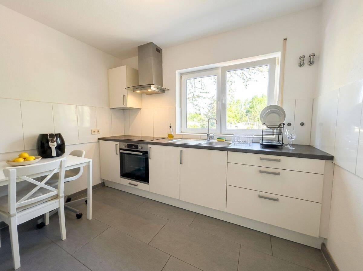 Freiburg i. Breisgau – Vermietete 6-Zimmer-Maisonettewohnung zzgl. ELW im Untergeschoss, 79114 Freiburg im Breisgau (Betzenhausen Haslach Sankt Georgen Stühlinger Weingarten)