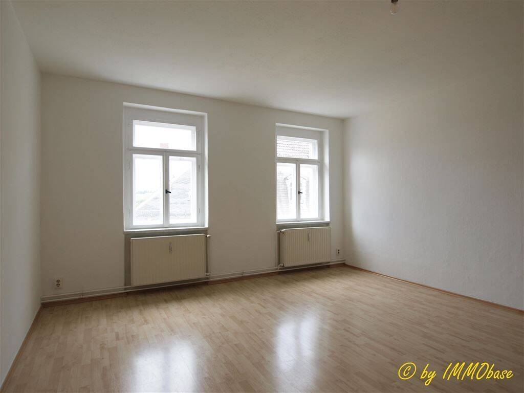 Wohnen mit Dachterrasse und Kaminofen in der Innenstadt!, 9669 Frankenberg/Sa.