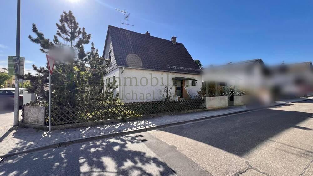 *** Großzügiges Einfamilienhaus in Lorsch mit einem Grundstück von ca. 1023 m² ***, 64653 Lorsch