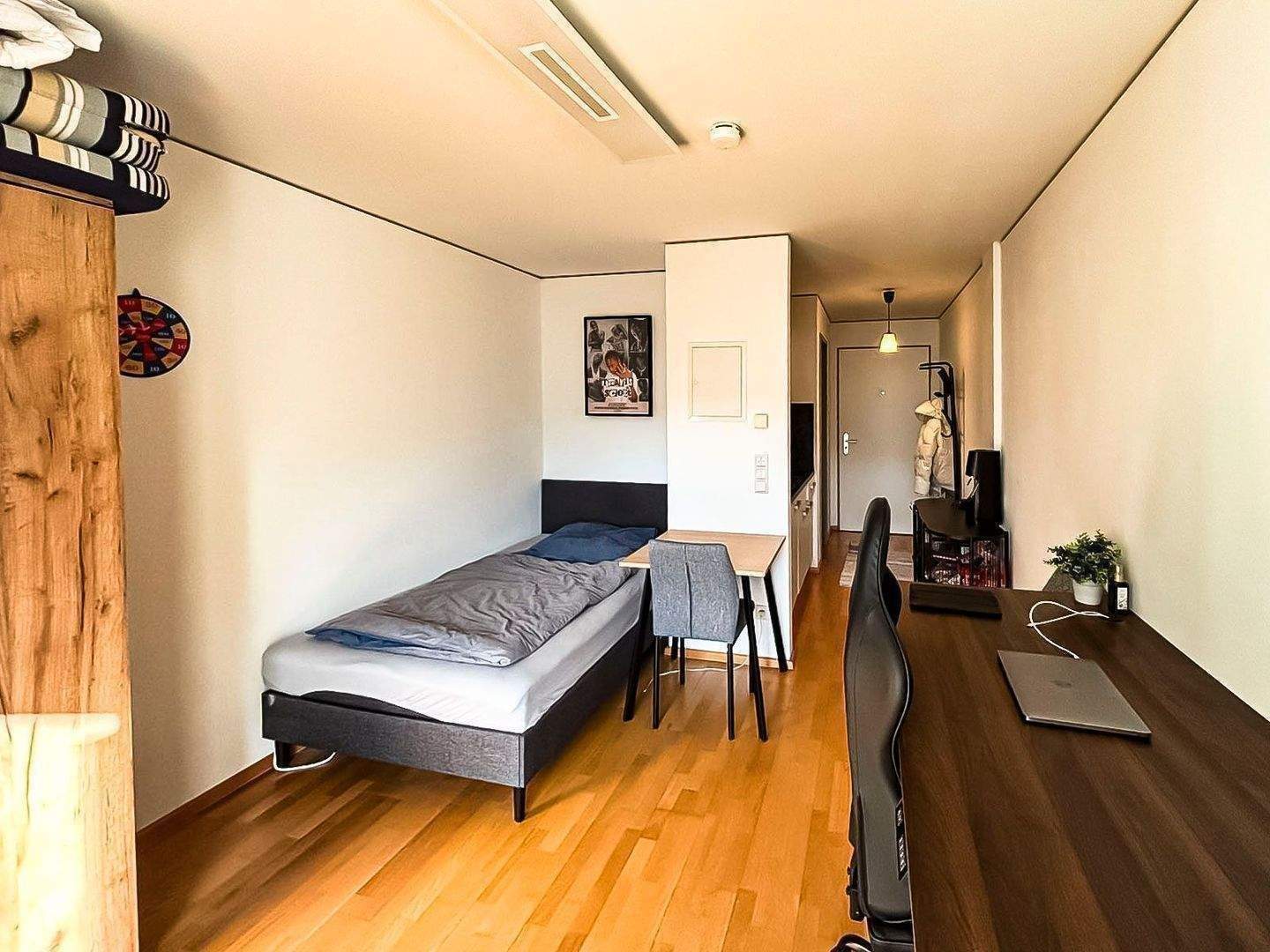 Studenten-Apartment mit Loggia in München – Moosach, 80992 München (Moosach Neuhausen-Nymphenburg Pasing-Obermenzing)