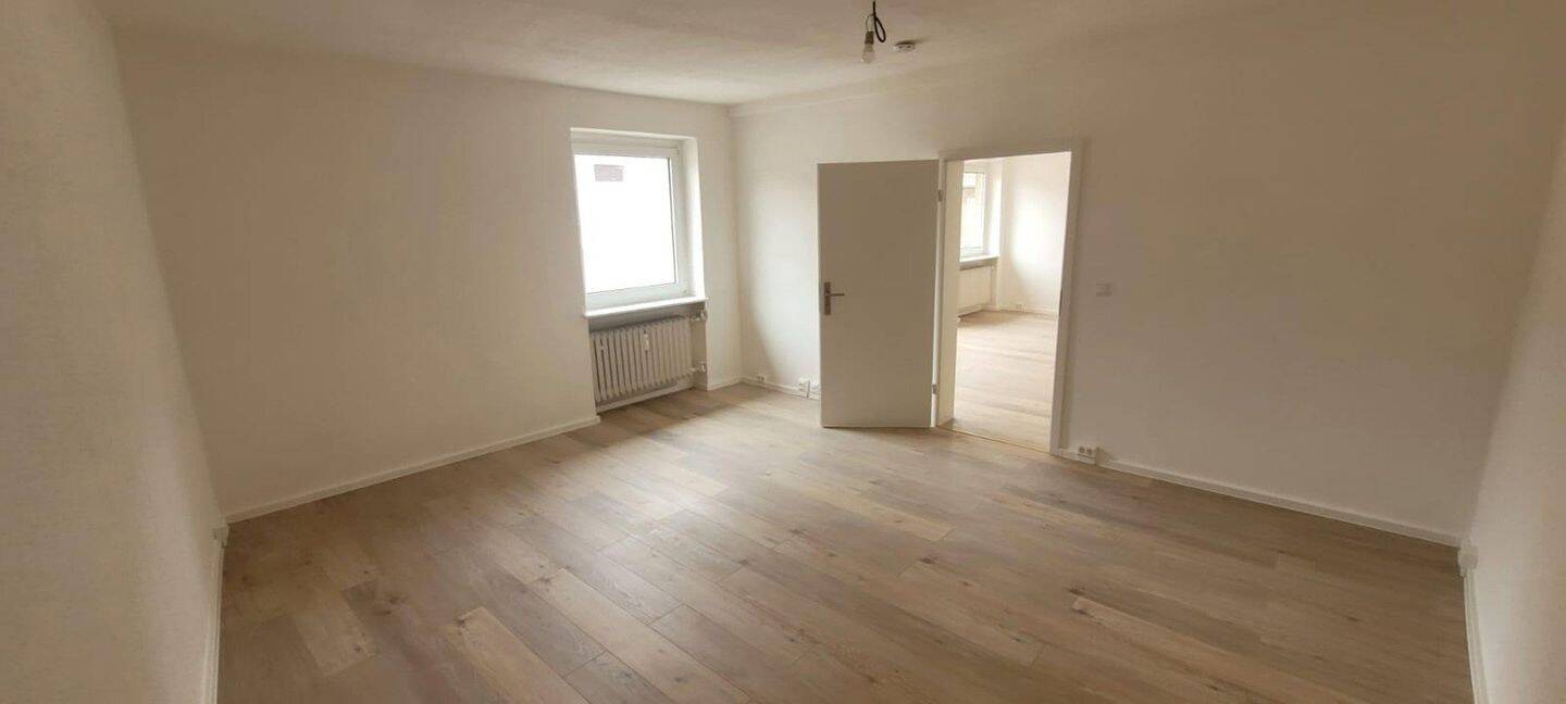 Helle 5-Zimmer Wohnung in zentraler Lage in Helmstedt, 38350 Helmstedt