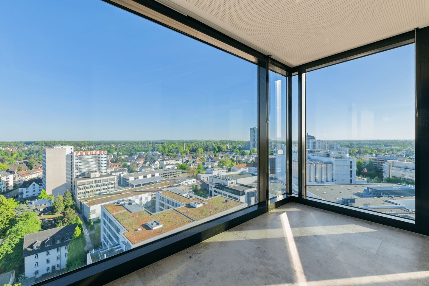 Zwischen Stadtwald und Skyline – Henninger Turm – Ihre neue 3 Zimmer-Wohnung, 60599 Frankfurt am Main (Oberrad Sachsenhausen)