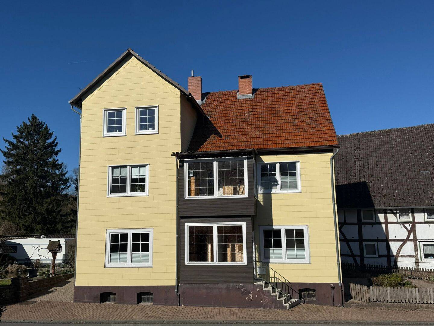 Großzügiges 1-2 Familienwohnhaus mit großer Scheune und Werkstatt in idyllischer Ortslage von Bevern/Ot. Reileifzen, 37639 Bevern