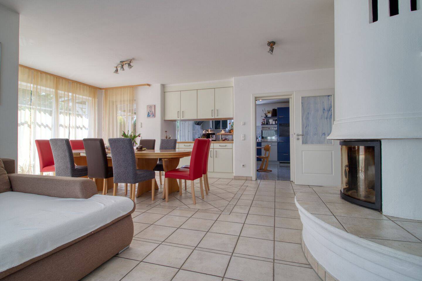 Zeitgemäßes, modernes Einfamilienhaus mit 8 Zimmern  auf einem kostengünstigen Erbpachtgrundstück, 83101 Rohrdorf