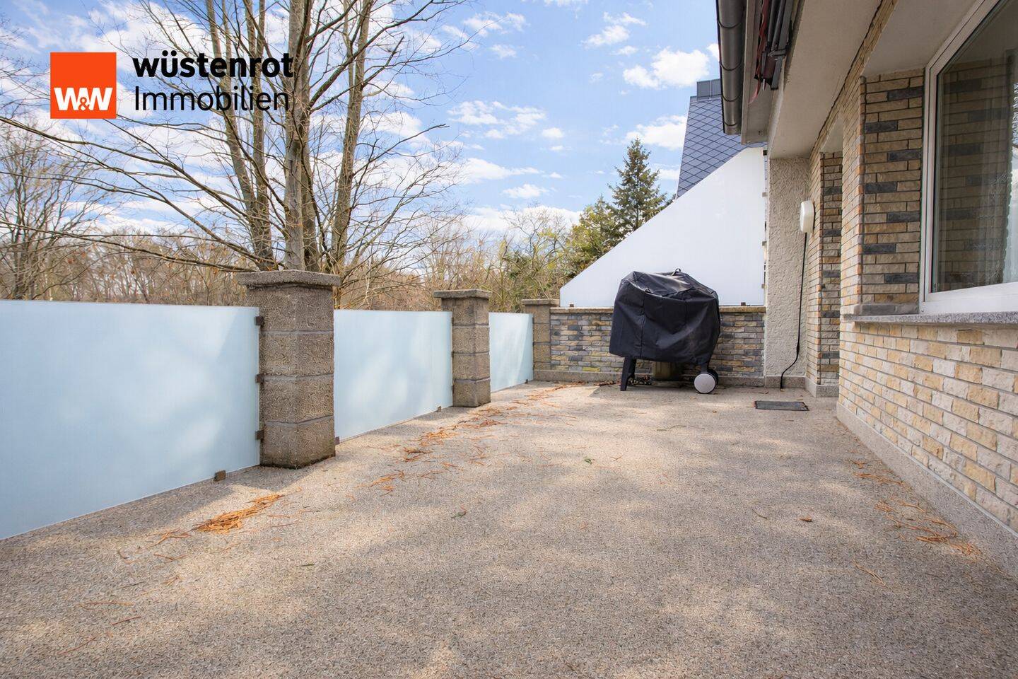 Bungalow mit Einliegerwohnung – mehrere Generationen unter einem Dach – mit Parkblick, 2994 Bernsdorf