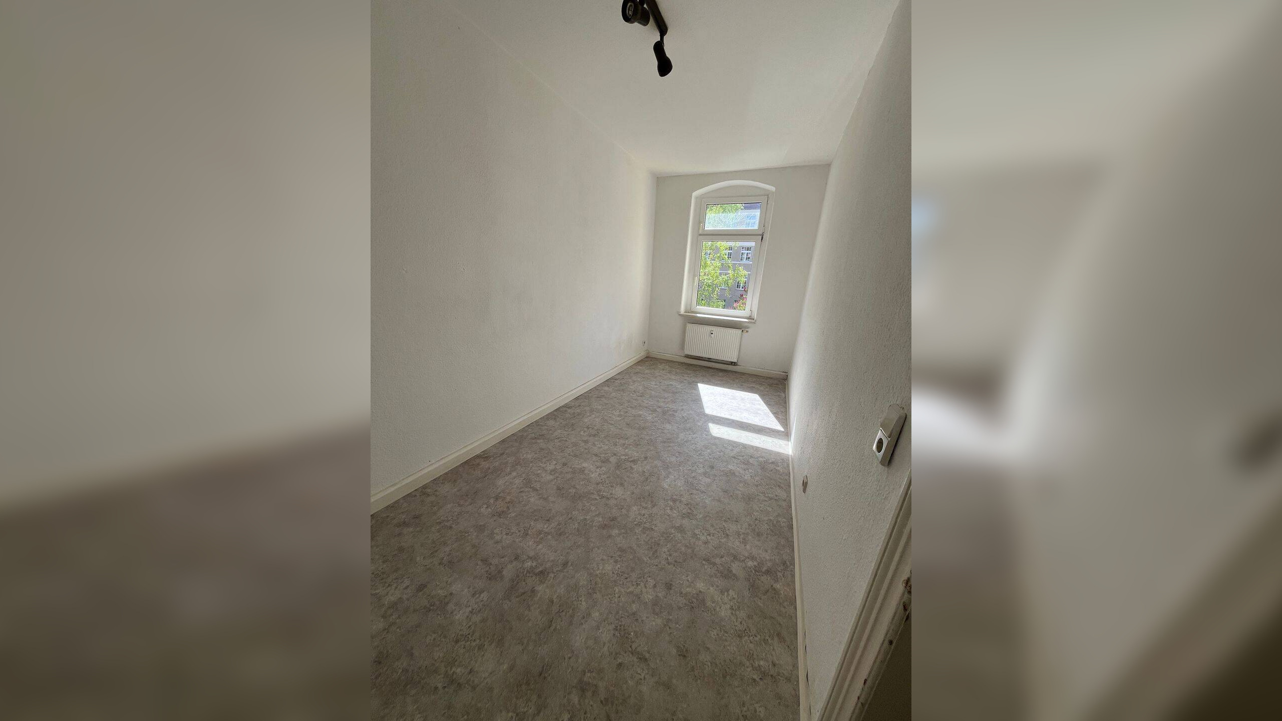 2 Zimmer Wohnung zum Superpreis mit 3 Monaten mietfrei zur Renovierung, 2625 Bautzen