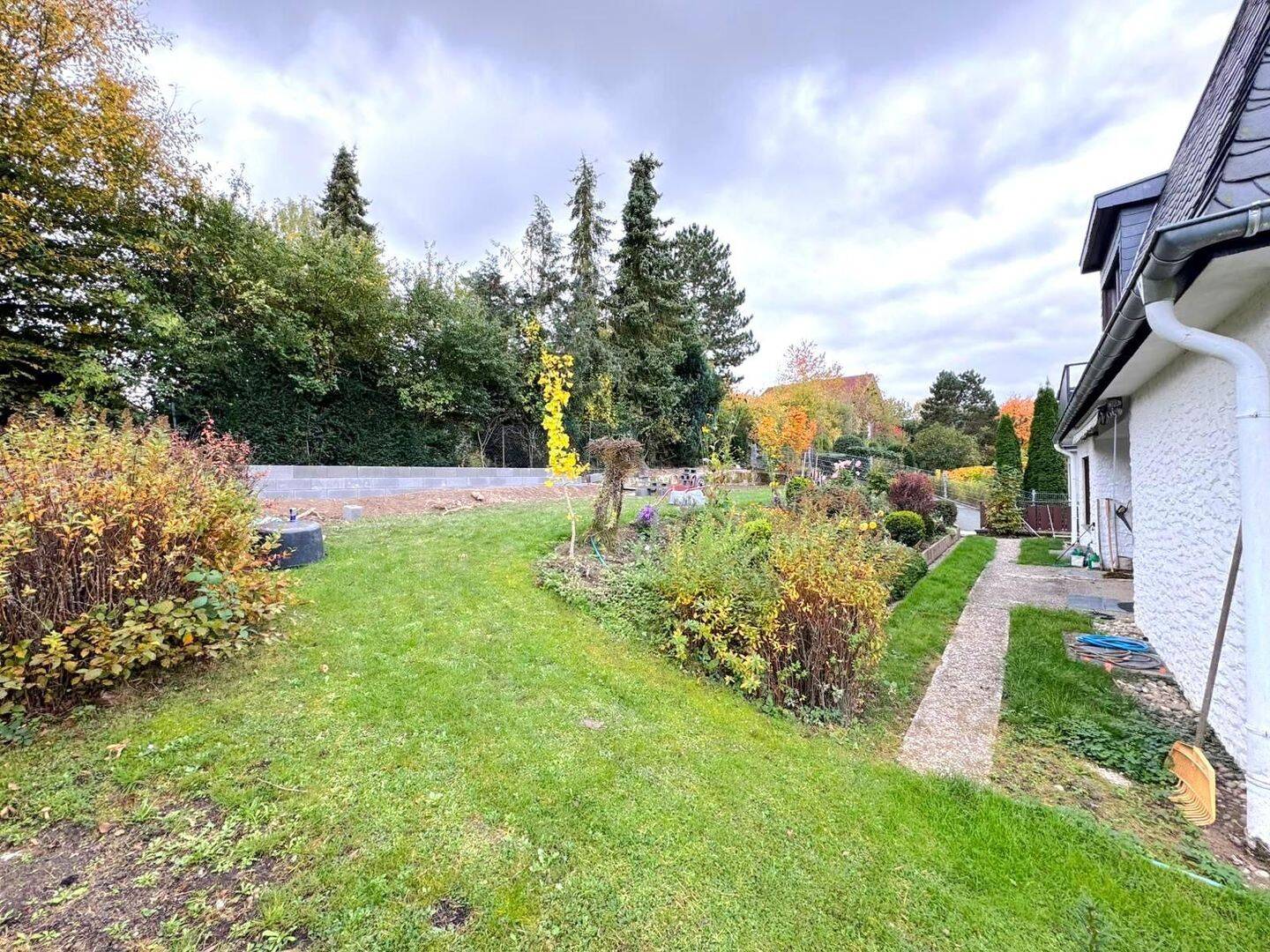 Attraktive 4-Zimmer-Erdgeschosswohnung mit Garten, 65307 Bad Schwalbach