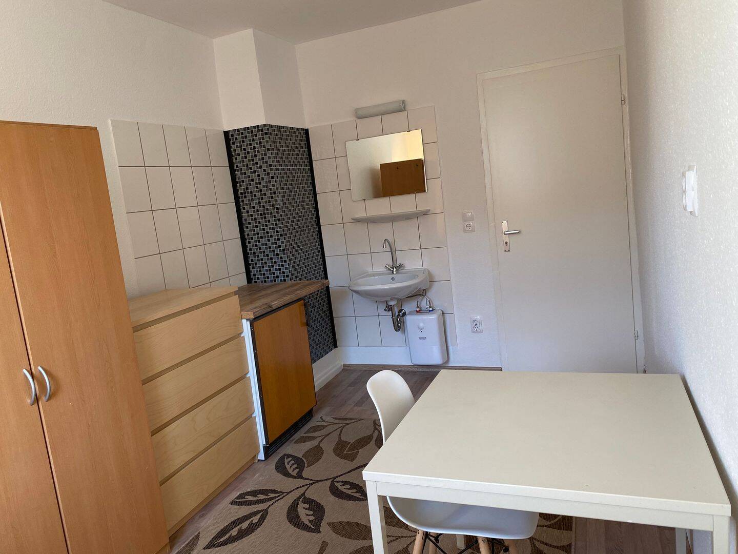 Möbliertes Zimmer in Stuttgart-Ost / ab sofort, 70188 Stuttgart (Mitte Ost)