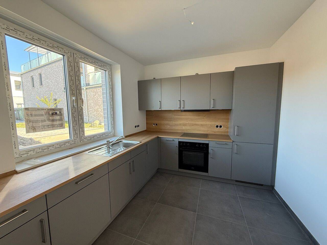 Exklusive, großzügige 4,5-Zimmer-Doppelhaushälfte, 27232 Sulingen