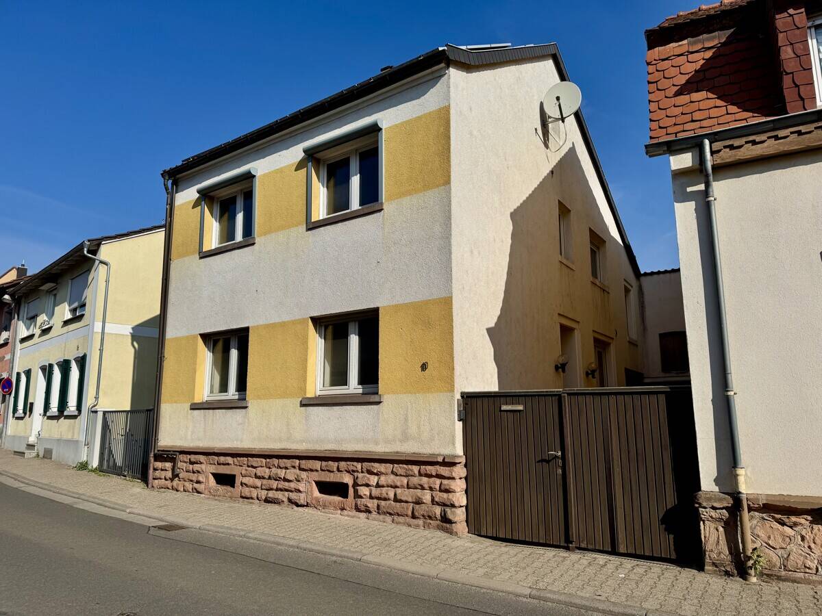 Freistehendes Einfamilienhaus mit Garten….., 67304 Eisenberg (Pfalz)