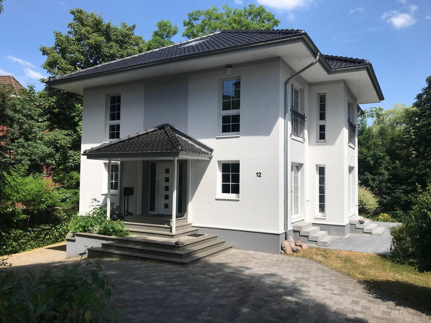 Stadtvilla in grüner Oase im Zentrum Neumünsters, 24534 Neumünster (Innenstadt)