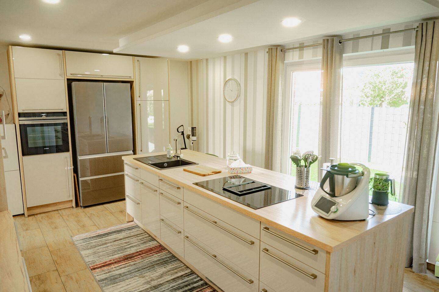 Stilvolles Raumwunder in Nordhorn: Teilsaniertes Familienidyll mit 805 m² Grundstück, 48531 Nordhorn