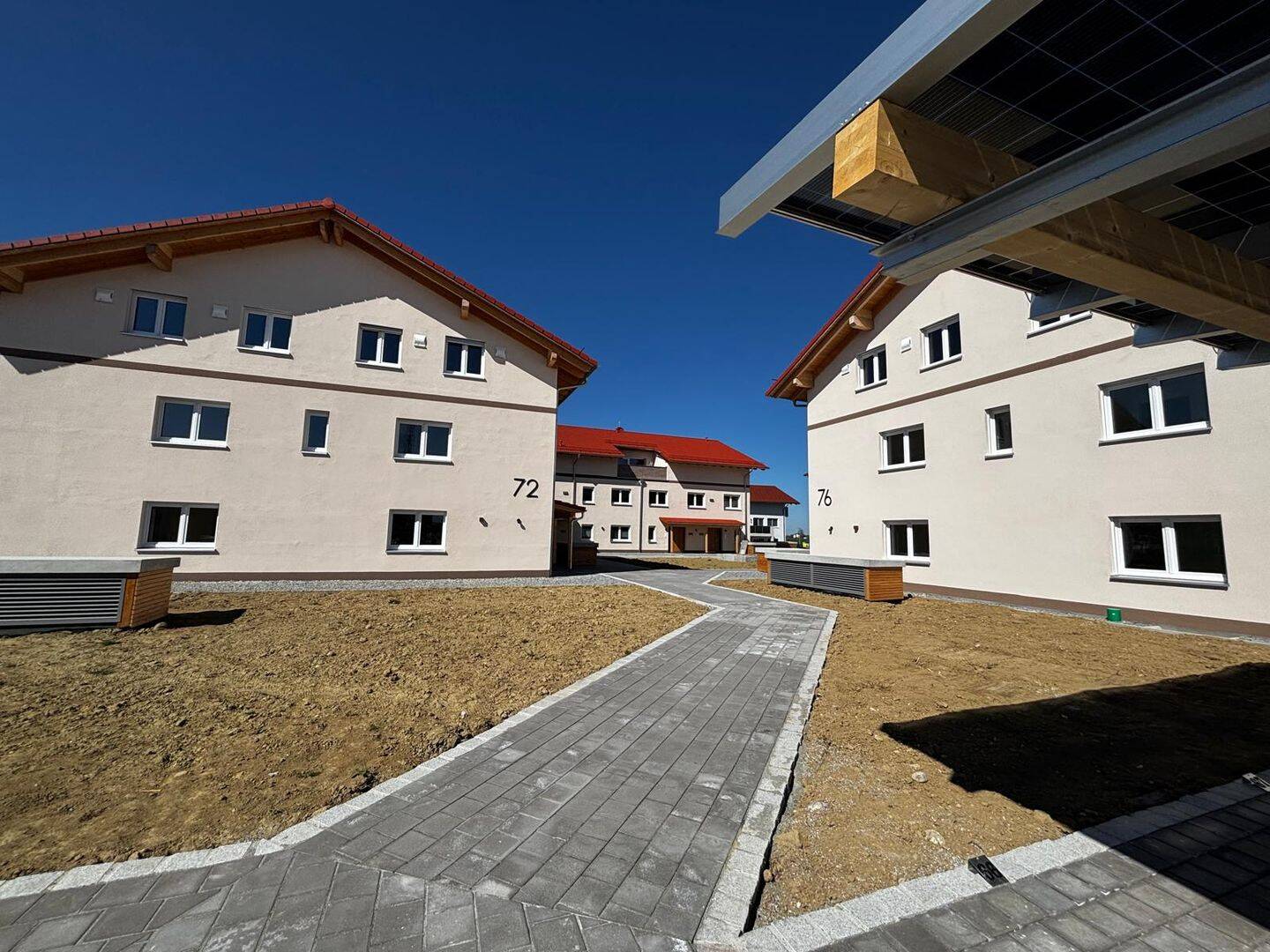 Helle 3-Zimmer Terrassenwohnung mit Gartenanteil und zwei Stellplätze (WHG 08), 84550 Feichten a.d. Alz