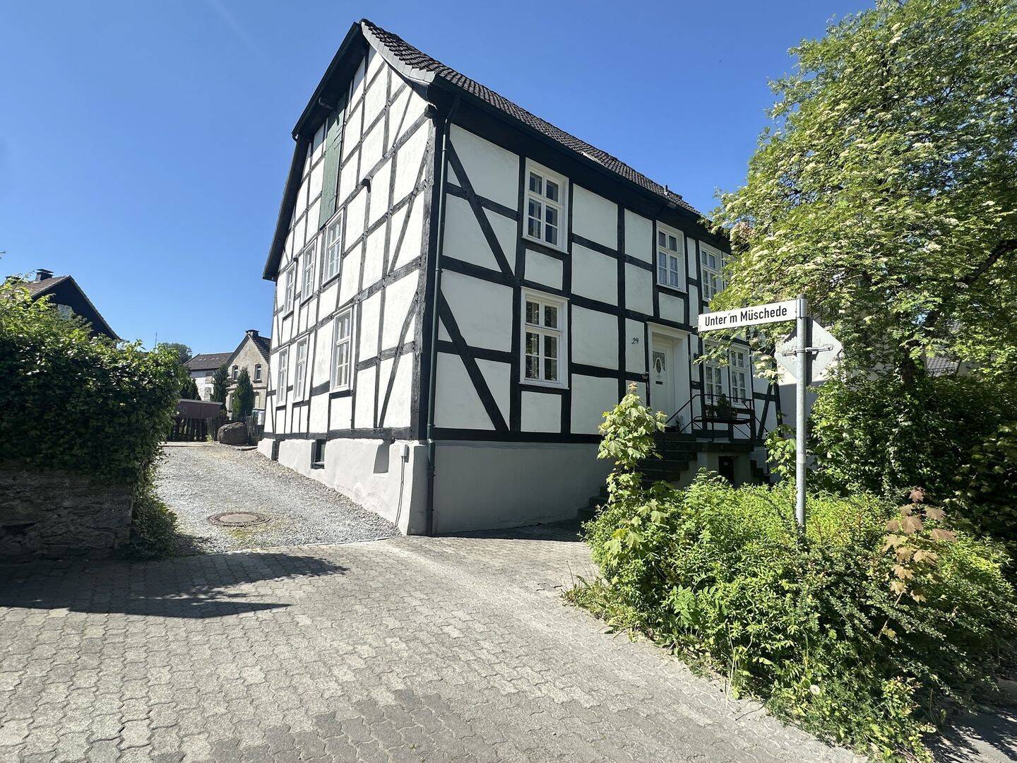 Moderne trifft Denkmal, 59581 Warstein