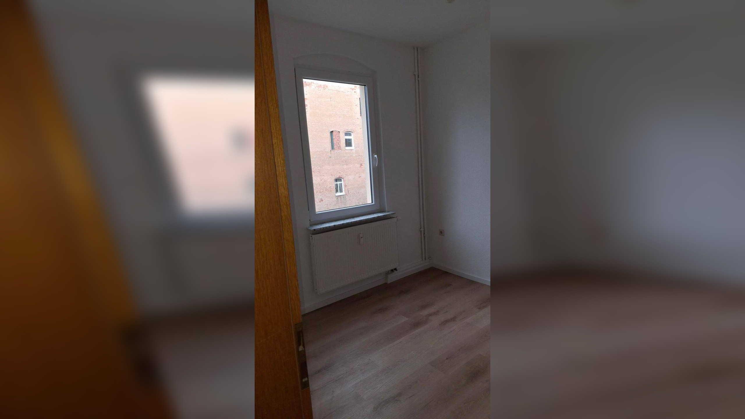 Wunderschöne, vollständig sanierte 2-Raum-Wohnung, barrierearm, 7381 Pößneck