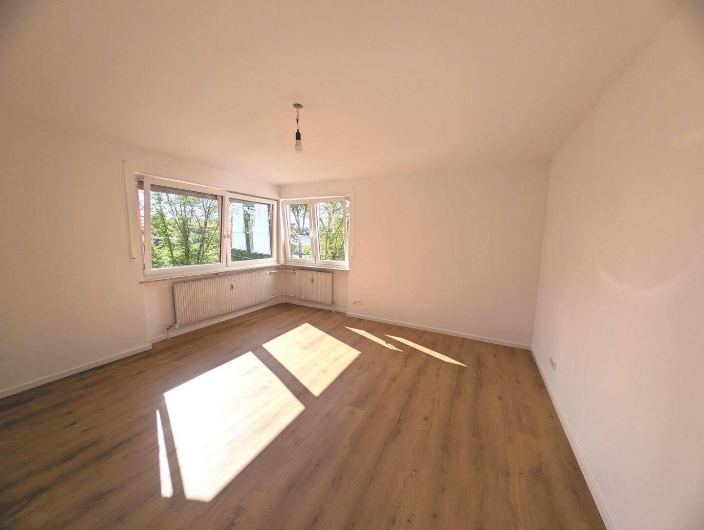 Erstbezug nach Sanierung – Provisionsfrei, 96052 Bamberg (Bamberg Gartenstadt Hirschknock Kramersfeld)
