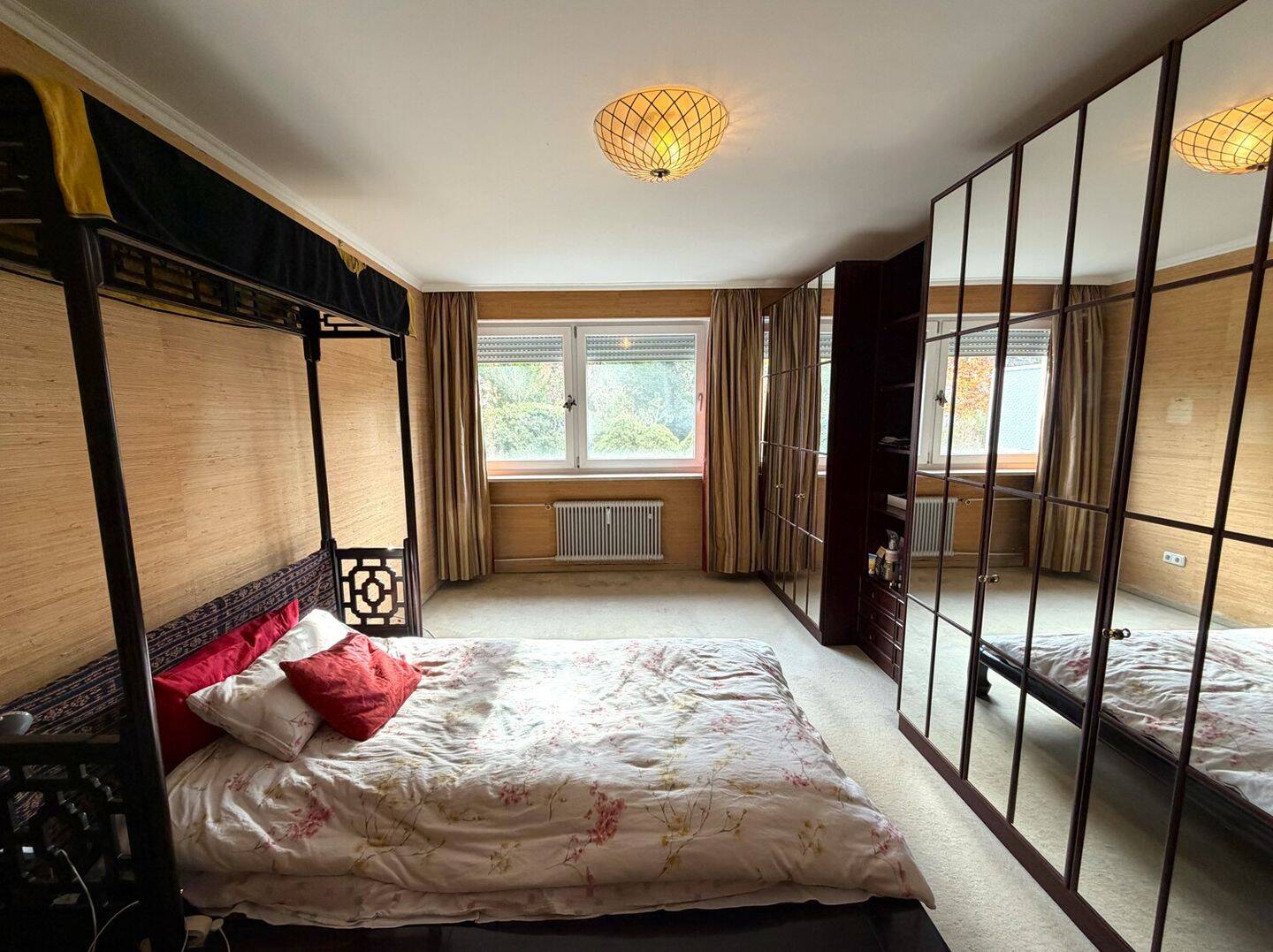 Leben auf 160 m²: Sehr helle Maisonette-Wohnung mit Balkon in absolut ruhiger Lage, 85598 Vaterstetten
