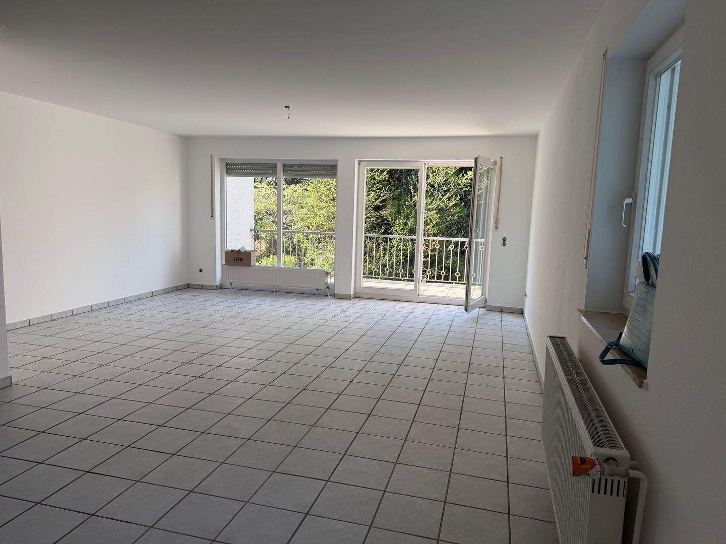 DHH mit Einliegerwohnung, neuen Bädern, neuer Heizung und Garage in BLG Schildgen, 51467 Bergisch Gladbach (Dünnwald)