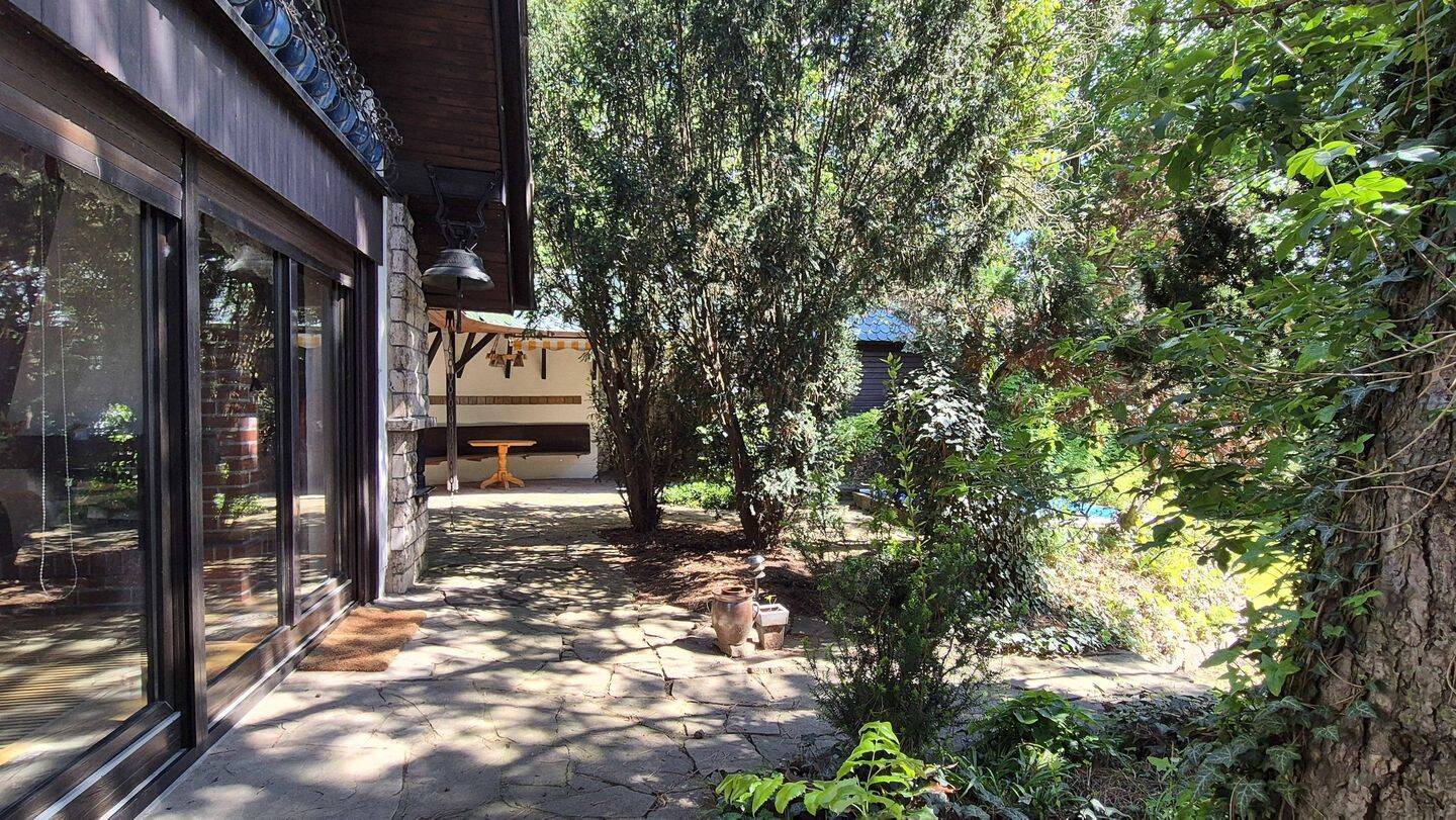 image-72745723