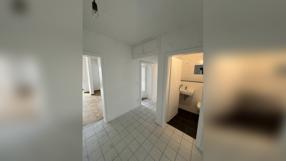Schöne 3-Zimmer-Wohnung mit Balkon!, 45239 Essen (Bredeney Fischlaken Heidhausen Schuir Werden)