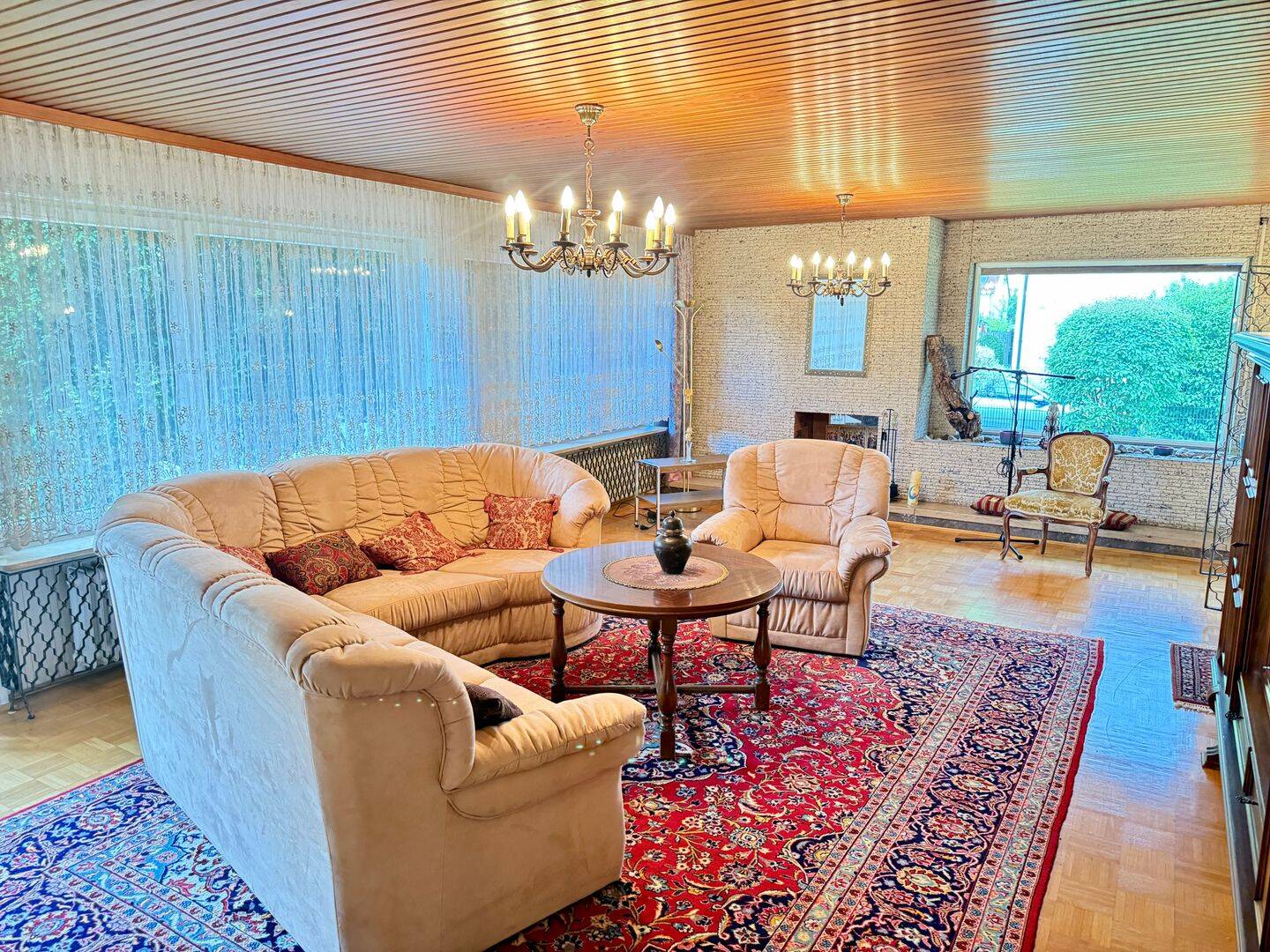Wecken Sie dieses freistehende Einfamilienhaus aus dem Dornröschenschlaf!, 90475 Nürnberg