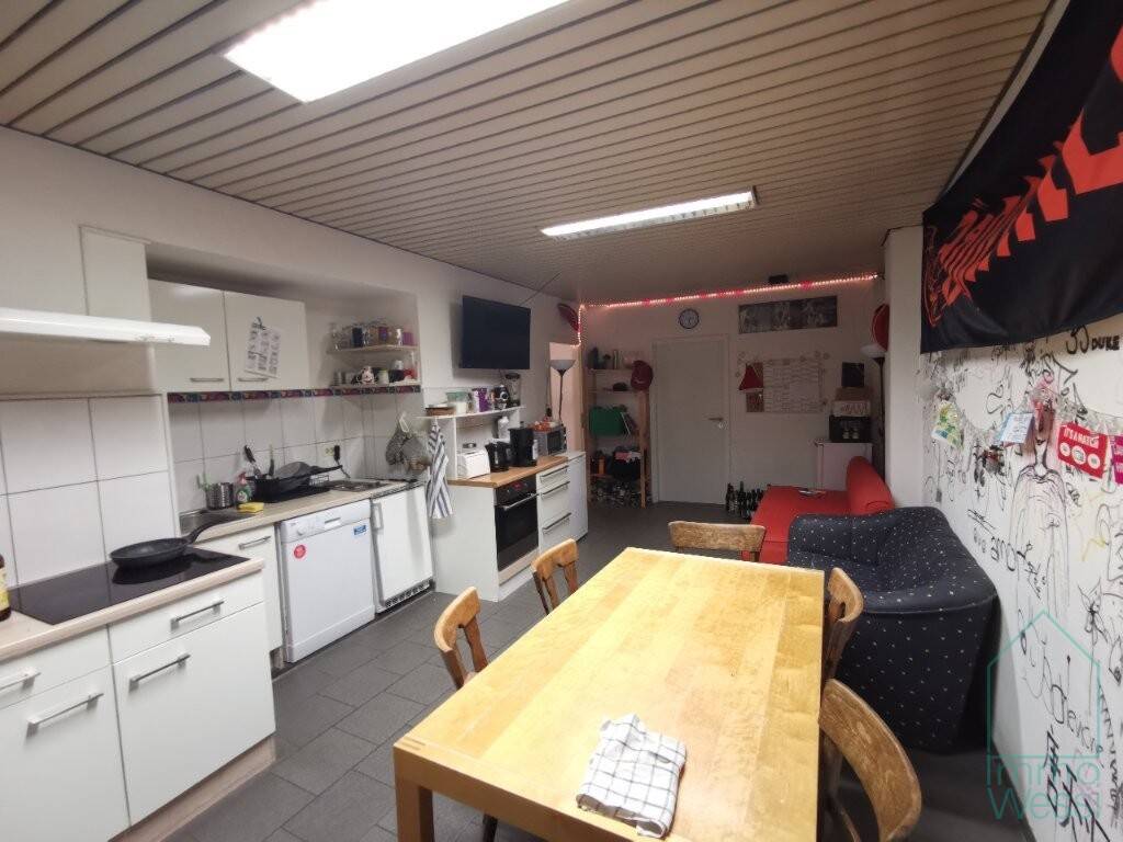 WG-Zimmer in 8er-WG zu Vermieten!, 76133 Karlsruhe