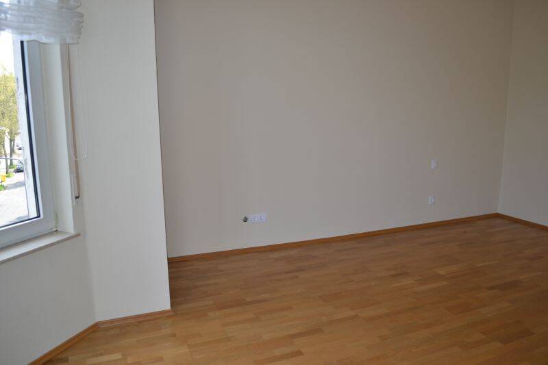image-72750339