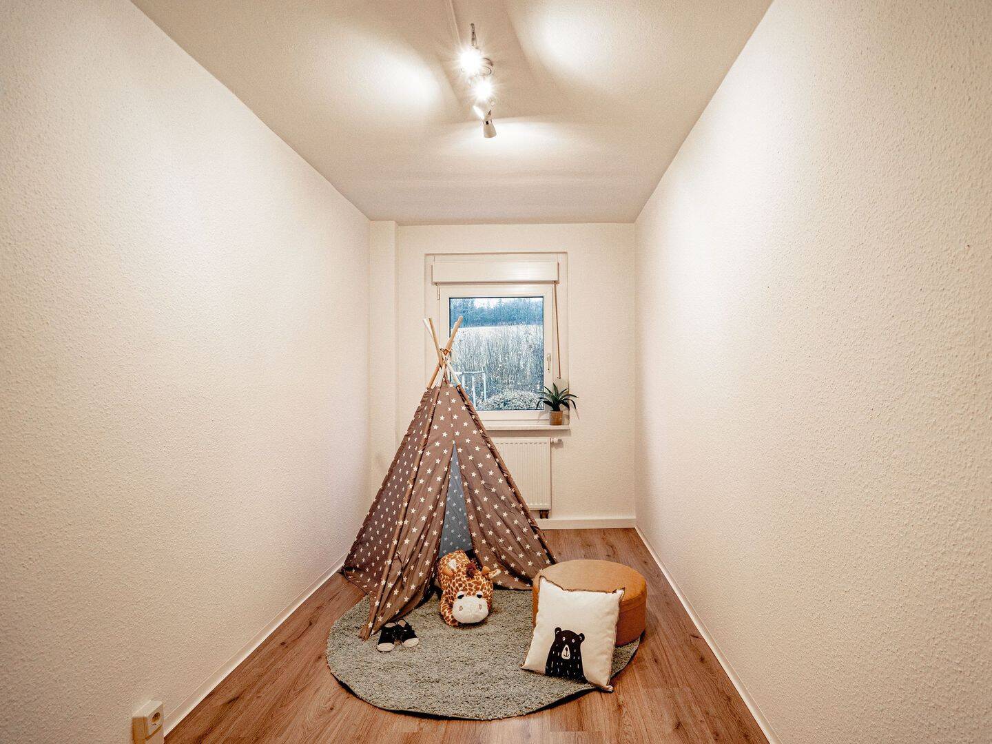 Moderne 3-Zimmer-Wohnung in Crimmitschau mit Balkon, 8451 Crimmitschau