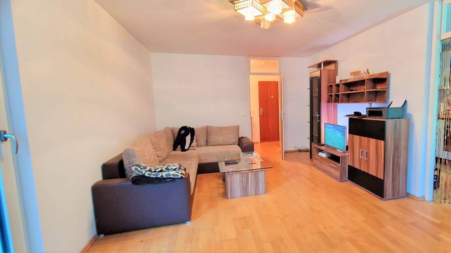 2 Zimmer mit Einbauküche, Loggia und Garage, 69126 Heidelberg (Boxberg Emmertsgrund Rohrbach Südstadt)