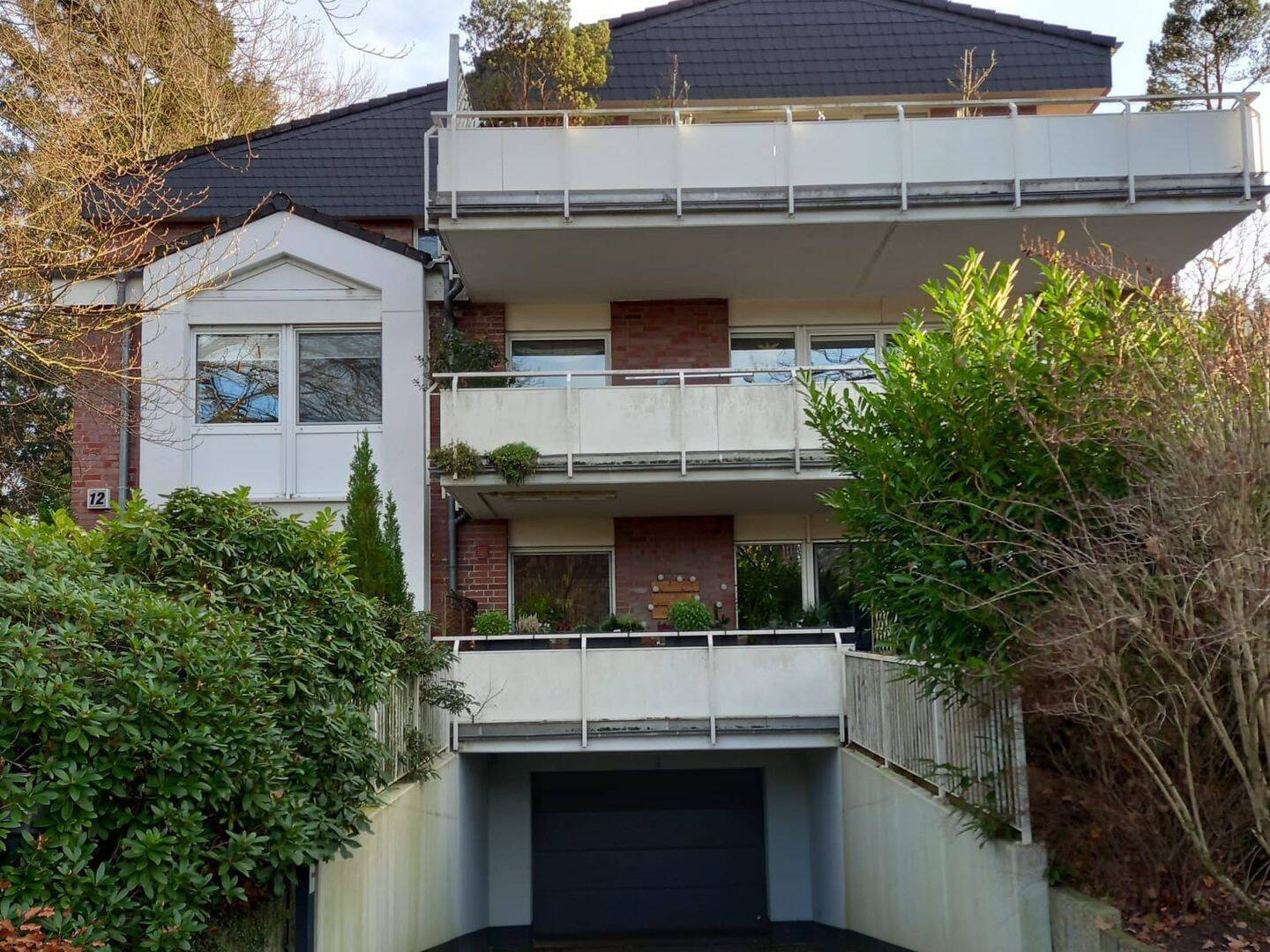 Toller Blick ins Grüne, 4-Zimmer Penthouse-Wohnung mit 2 Balkonen in Hamburg- Volksdorf, 22359 Hamburg (Wandsbek Bergstedt Rahlstedt Volksdorf)