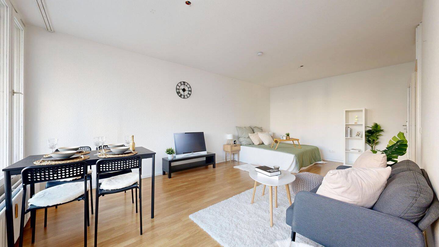 Helle 1-Zimmer-Wohnung mit Loggia & separater Küche in Ottobrunn, 85521 Ottobrunn