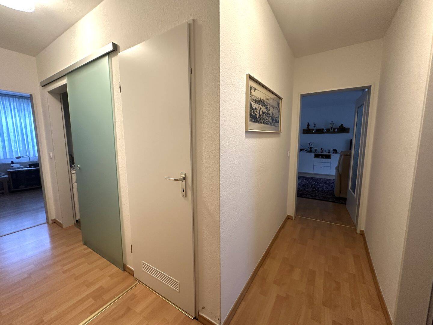 Schicke Eigentumswohnung mit sonnigem Balkon und Stellplatz in 52349 Düren-Stadt, 52349 Düren