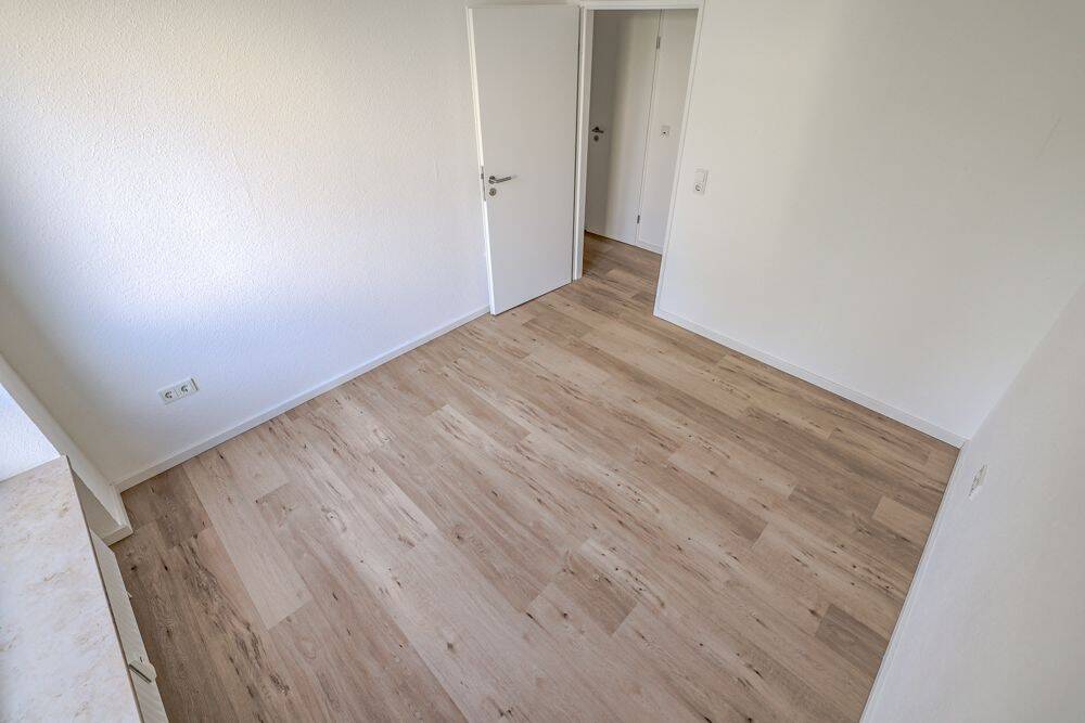 Gefragte 2-Zimmer-Wohnung mit Balkon & TG-Stellplatz – sofort bezugsfrei & provisionsfrei!, 53227 Bonn