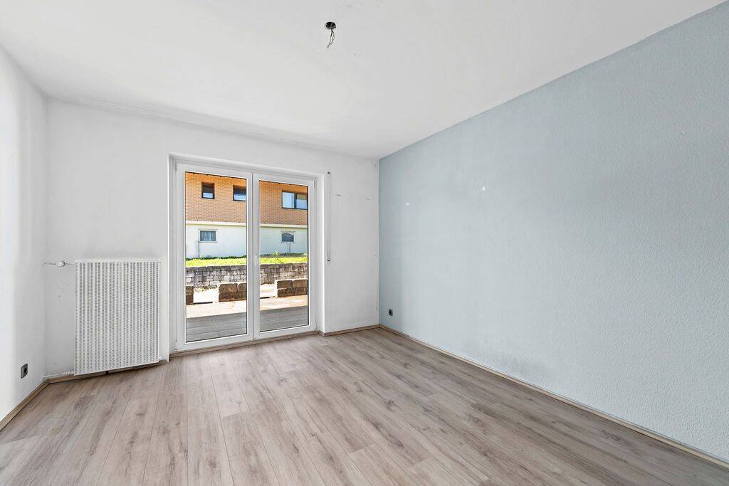 Drei Wohnungen, viele Möglichkeiten! Mehrfamilienhaus in Überlingen am Ried, 78224 Singen (Hohentwiel)
