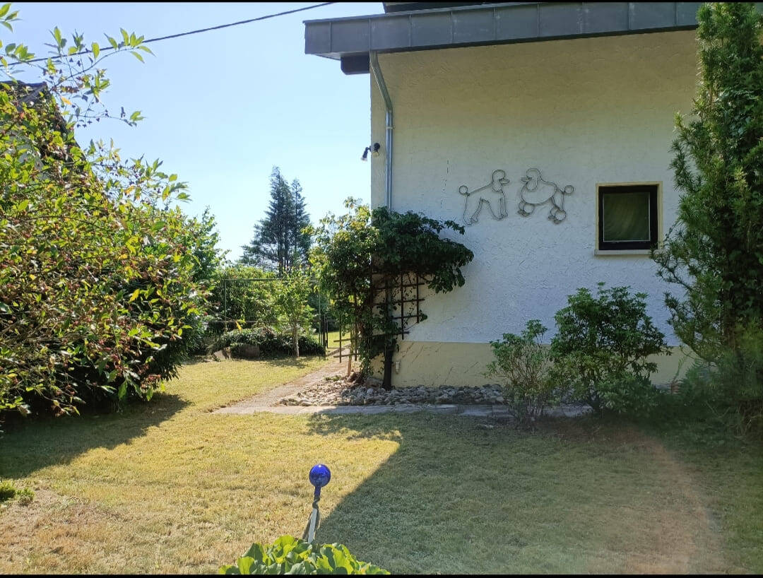 Geräumiges Familienhaus mit Balkon und Terrasse in Ludwigswinkel, 66996 Ludwigswinkel