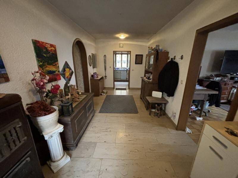Haus für kreative Köpfe Sanierungsbedürtiges Einfamilienhaus mit großem Grundstück und Nebengebäuden, 97357 Prichsenstadt