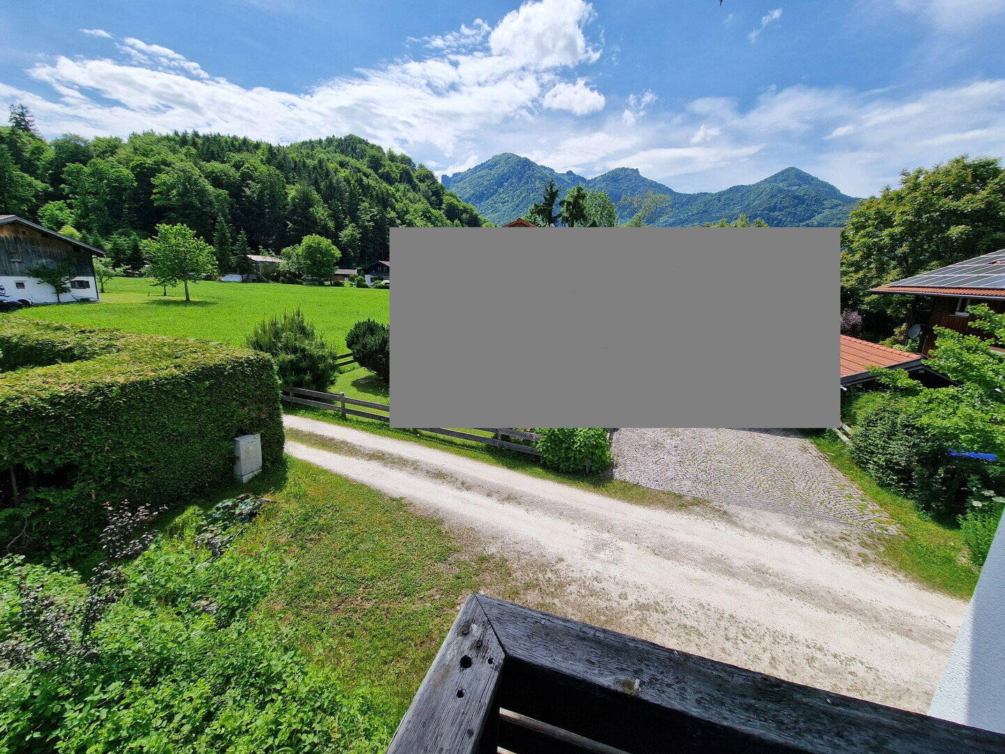 Großzügiges Wohnhaus mit viel Potenzial und in bester Lage, 83250 Marquartstein