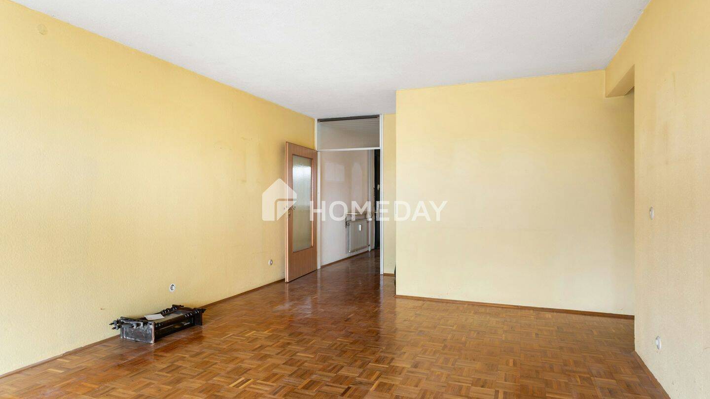 Großzügige 4-Zimmer-Wohnung mit Loggia und Aufzug in Wörth am Rhein, 76744 Wörth am Rhein