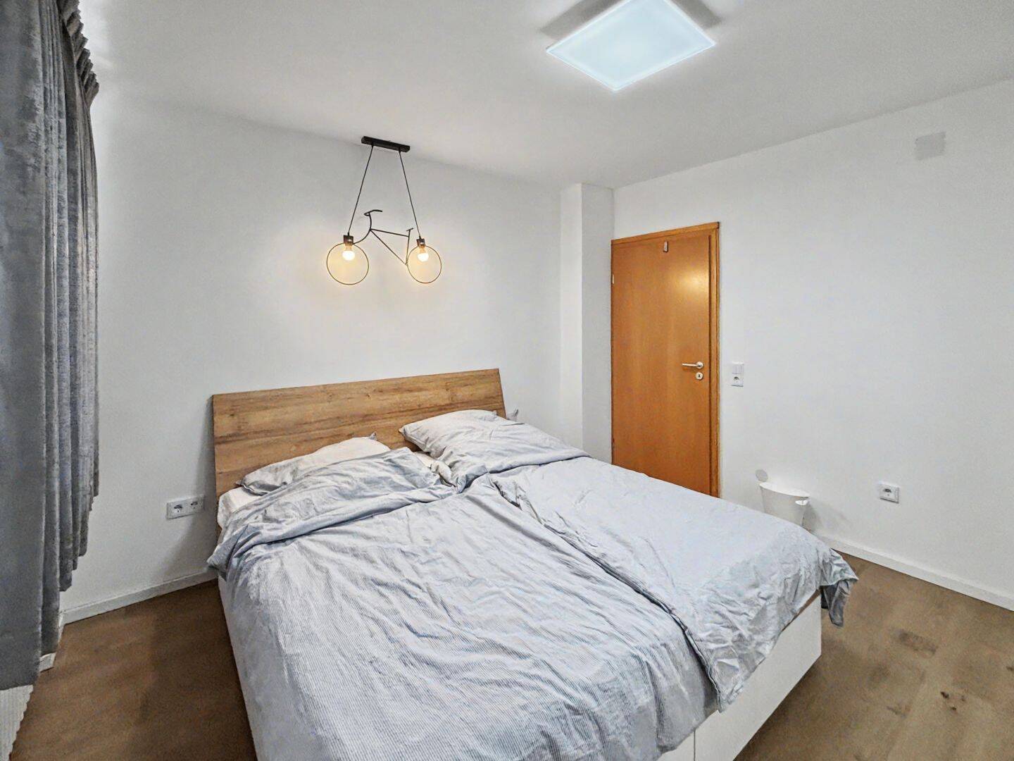 Freundliche Doppelhaushälfte mit ausgebautem Dachgeschoss und PV-Anlage in Kissing, 86438 Kissing