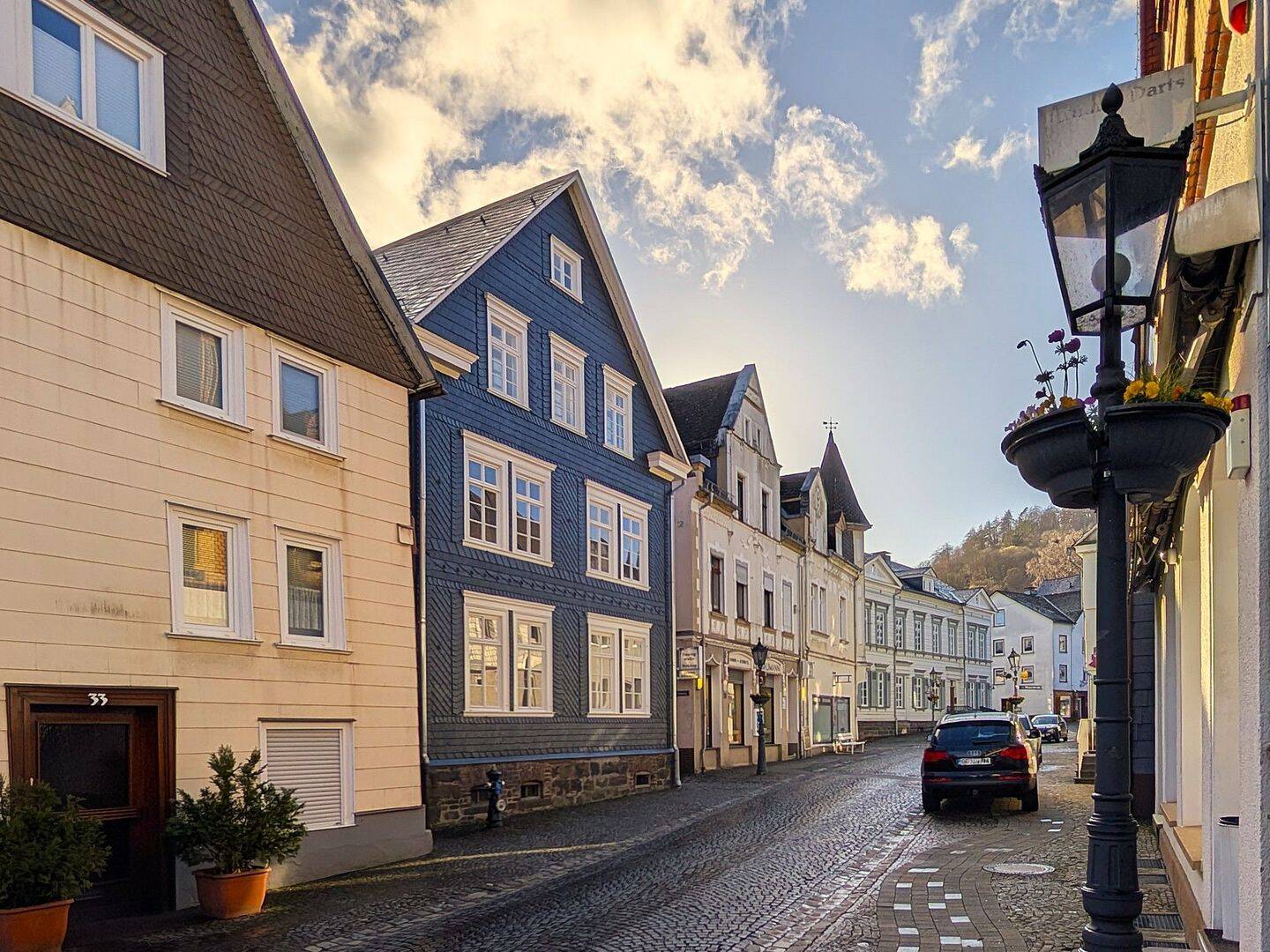 Erstbezug nach Sanierung 4-Zimmer-Wohnung mit historischem Charme & moderner Ausstattung, 57334 Bad Laasphe