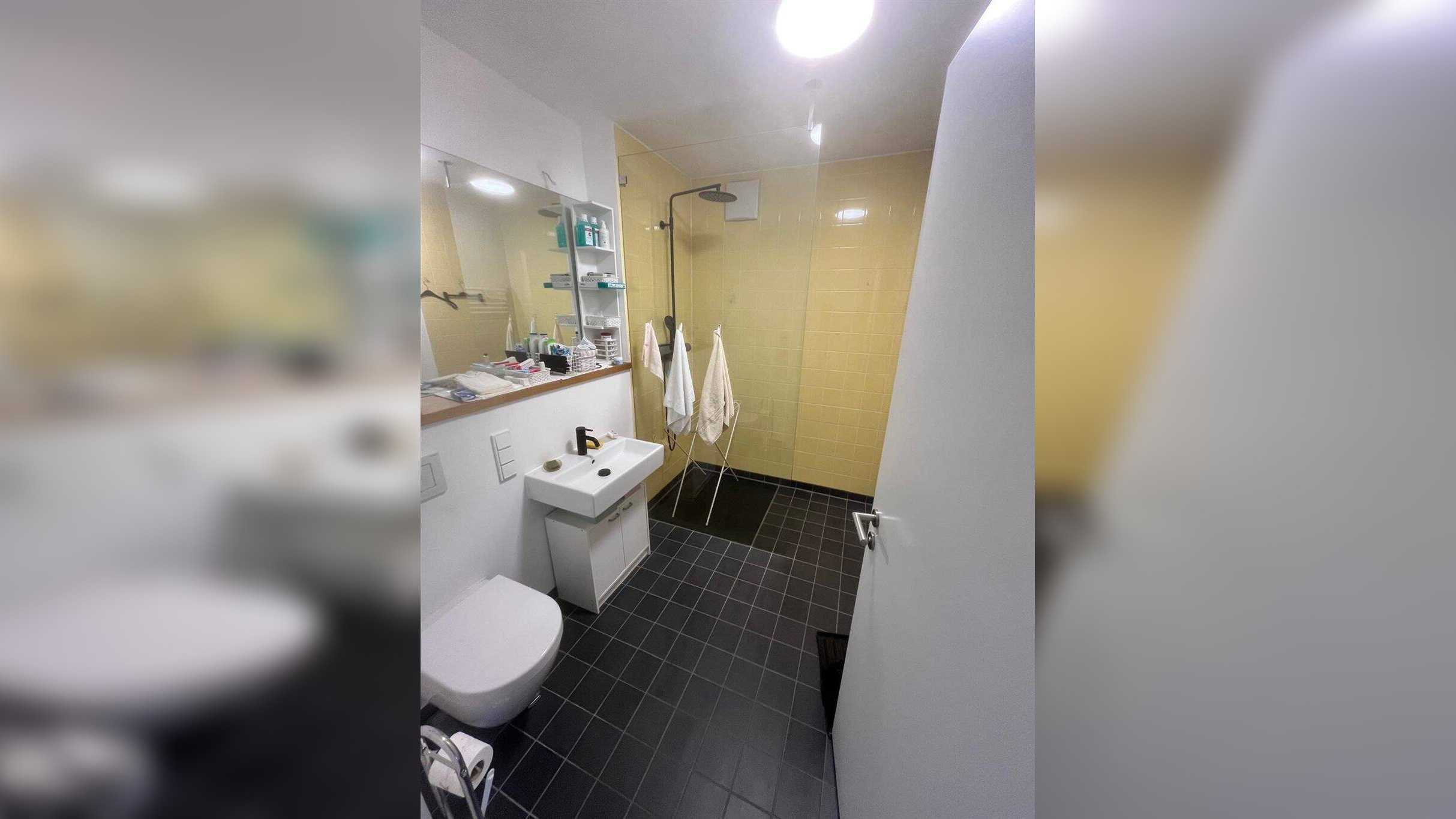 Helle 2-Zimmer-Wohnung mit Balkon und moderner Einbauküche – München – Vorschaubild 4