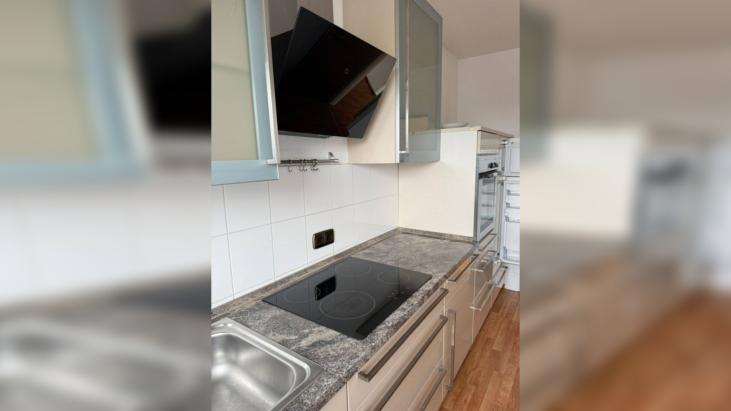 Schicke 2-Zimmer-Dachgeschoss-Wohnung mit Loggia Nähe Fußgängerzone, 32105 Bad Salzuflen