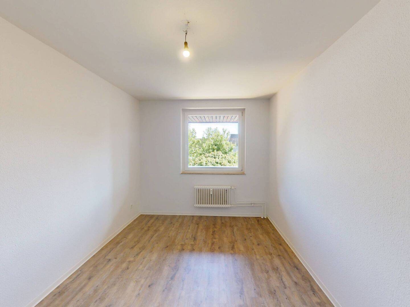 66 m² Wohnkomfort: Stilvolle 2-Zimmer-Wohnung mit Einbauküche & Balkon, 24768 Rendsburg