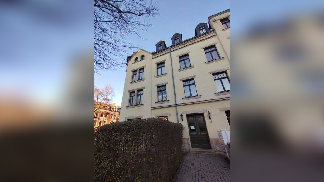 Großzügige 1-Zimmer mit Laminat und Wannenbad in sehr guter Lage