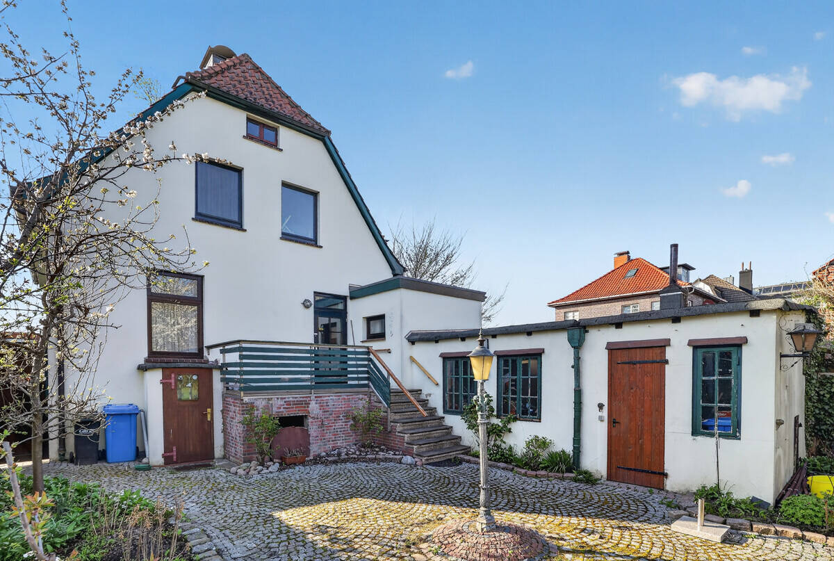 Haus in Nordenham mit 6 Zimmern und großem Garten!, 26954 Nordenham
