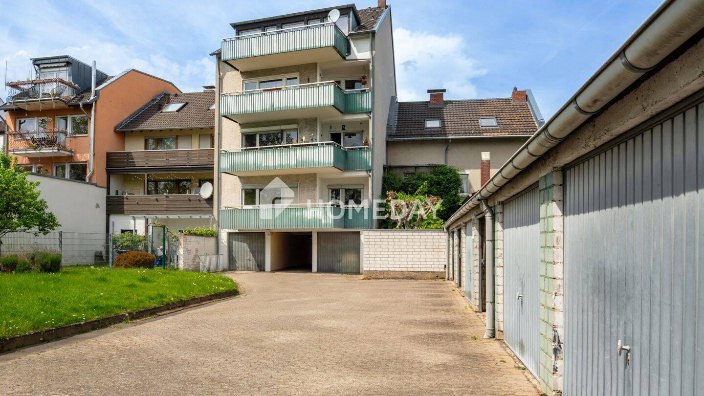 Bonn Friesdorf: Zwei-Zimmer-Wohnung mit Loggia und Garage, 53175 Bonn (Bad Godesberg Friesdorf Plittersdorf)